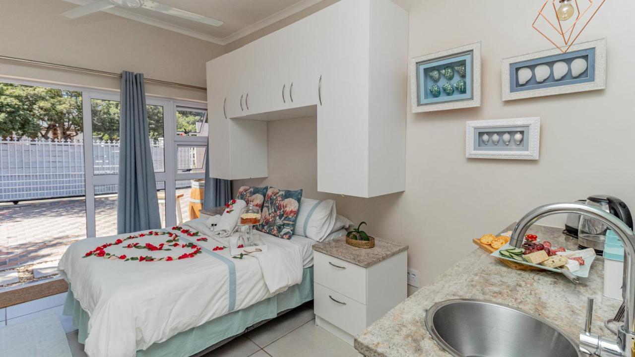 Hotel Sea Breeze Bloubergstrand Exterior foto