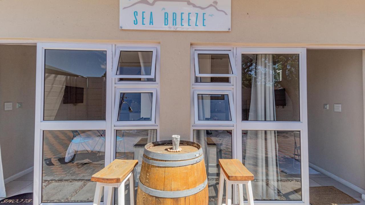 Hotel Sea Breeze Bloubergstrand Exterior foto